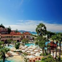 Centara Grand Beach